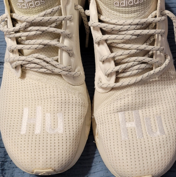 Shoes - Picture 5 of 8